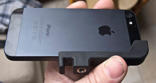 jak pridelat iphone na stativ